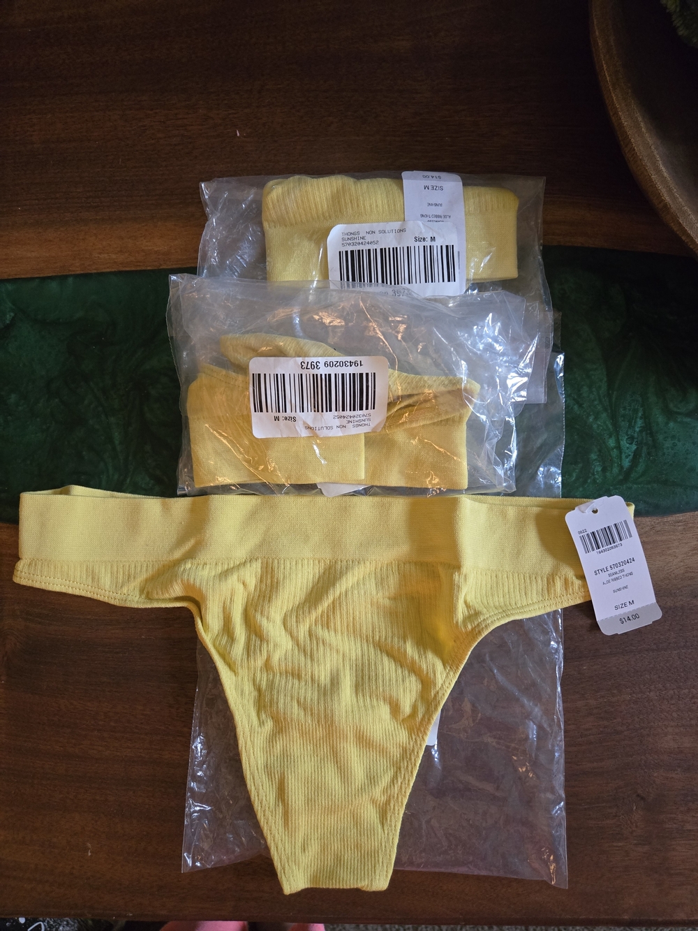 NWT Soma Med Set Of 3 Aloe Ribbed Thongs